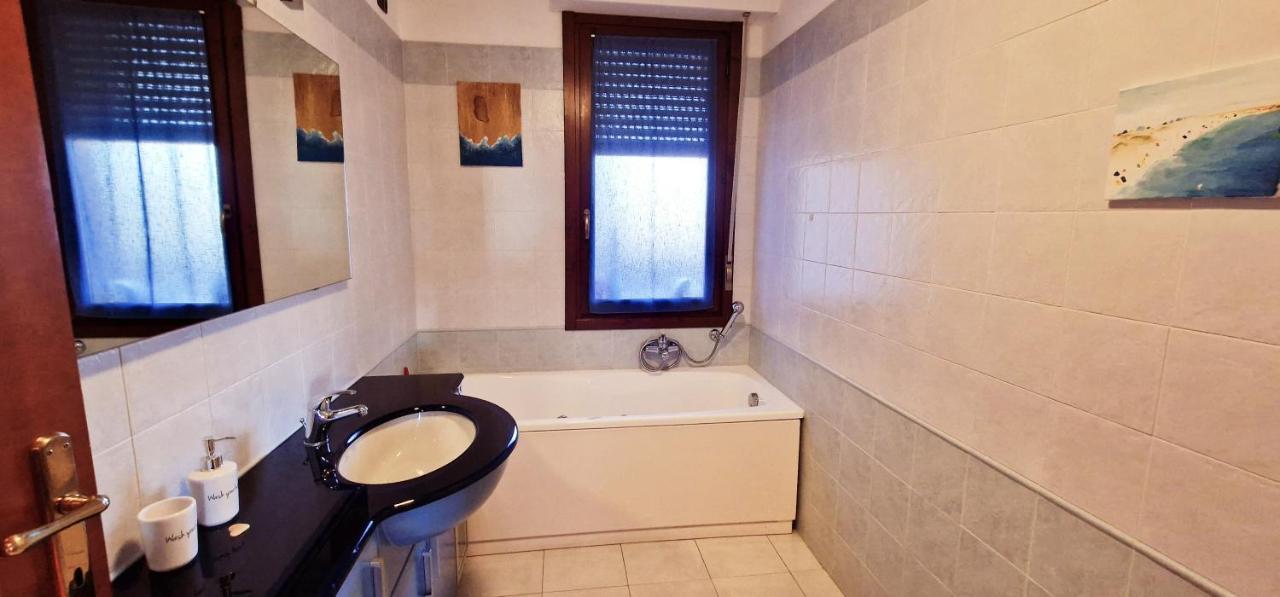 Ancora Apartment Quartu SantʼElena Exteriör bild