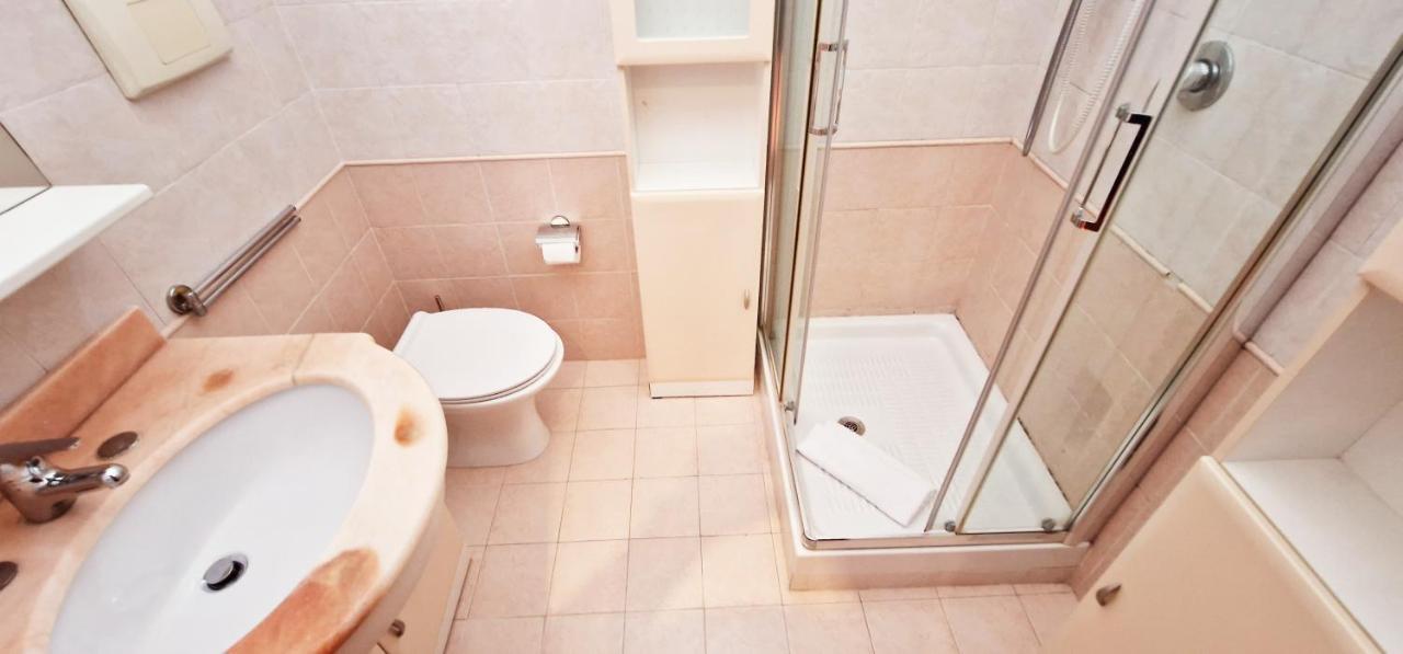 Ancora Apartment Quartu SantʼElena Exteriör bild